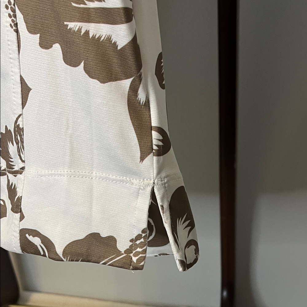 Chase 54 Women’s Hawaiian Print Golf Shirt White & Khaki Floral -Size Large - Picture 5 of 6